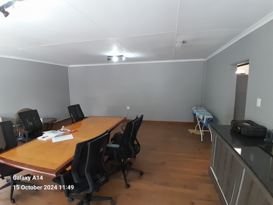 6 Bedroom Property for Sale in Protea Park North West